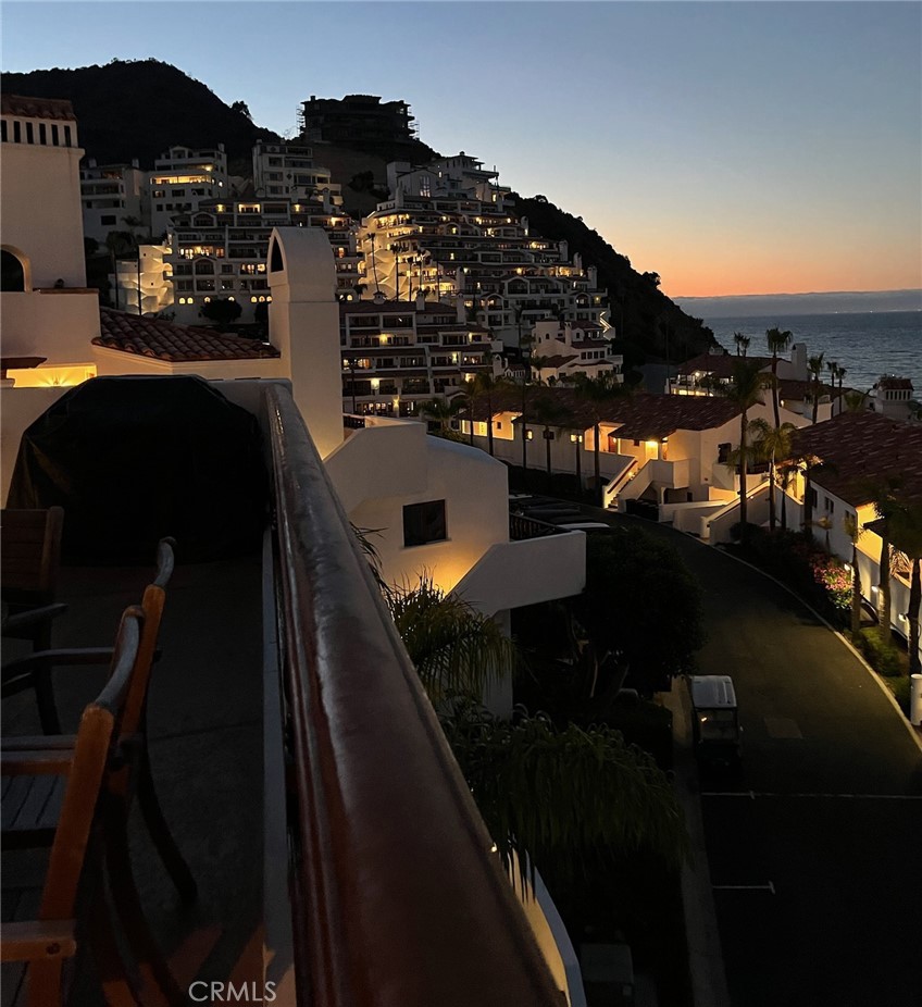 30 Camino De Flores 71