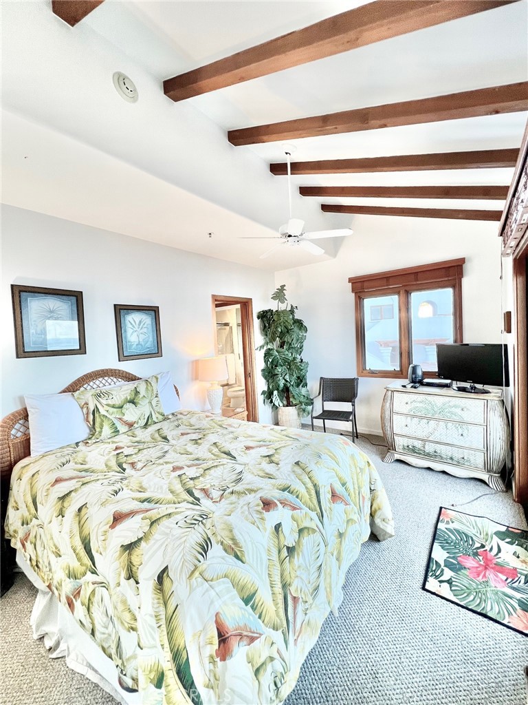 30 Camino De Flores 71