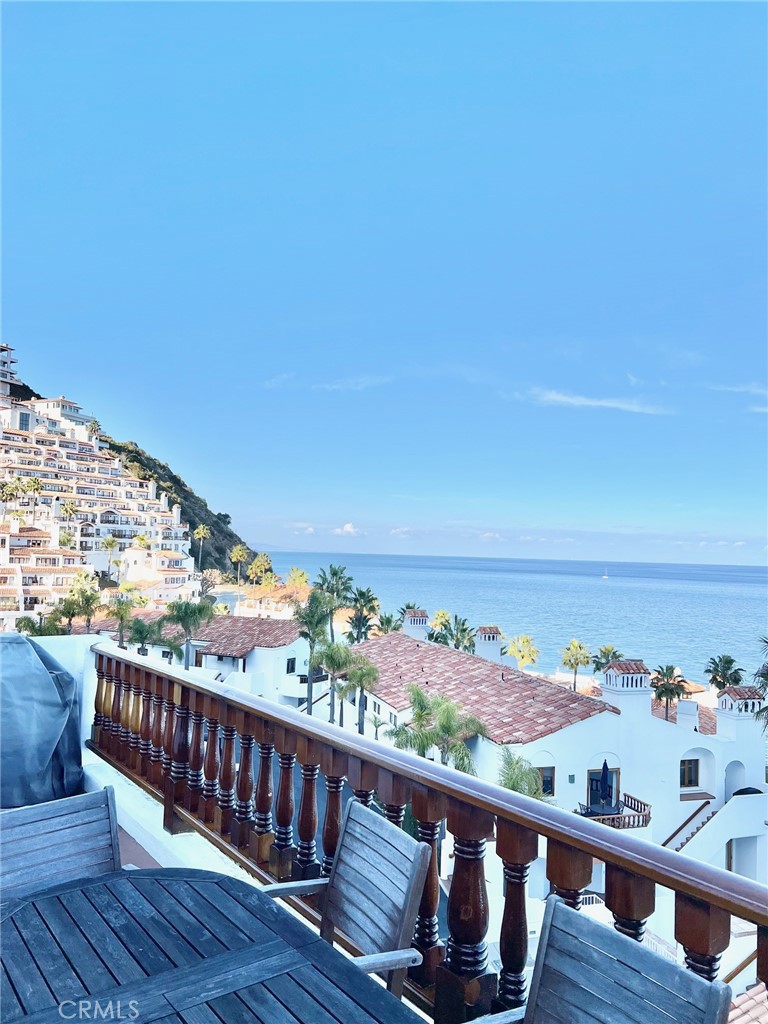 30 Camino De Flores 71