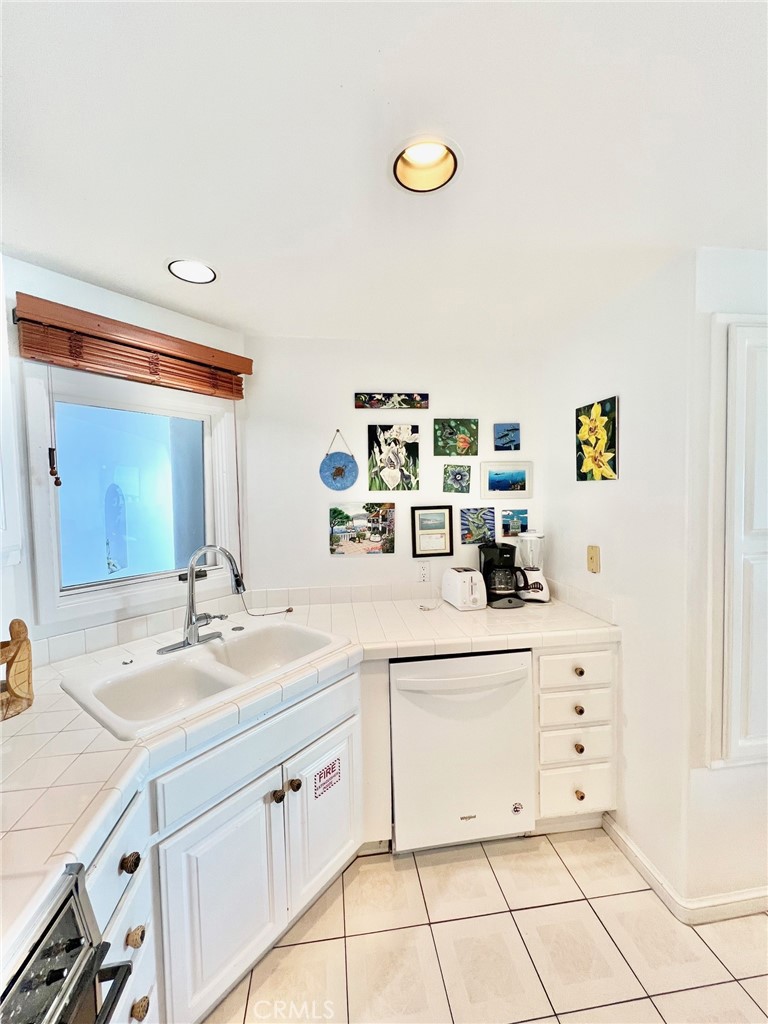 30 Camino De Flores 71