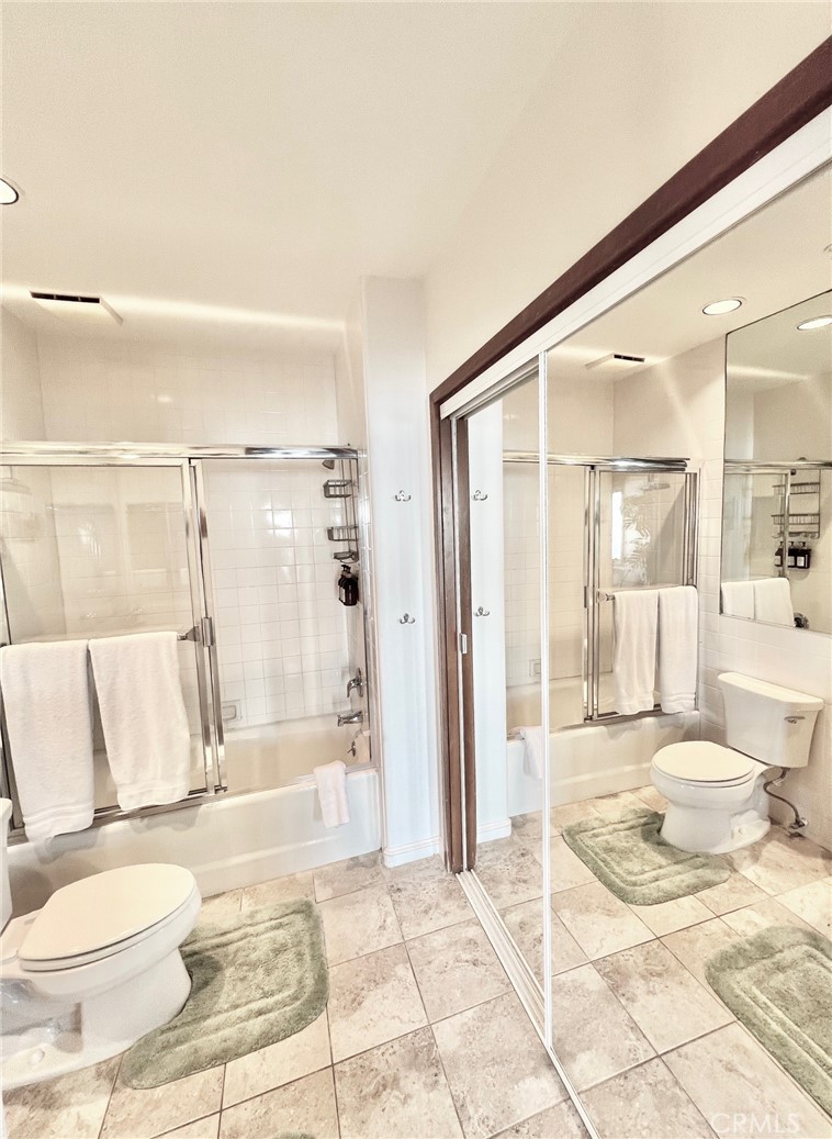 30 Camino De Flores 71