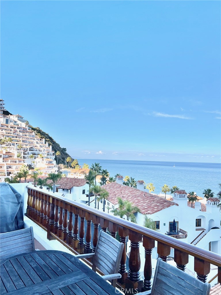 30 Camino De Flores 71