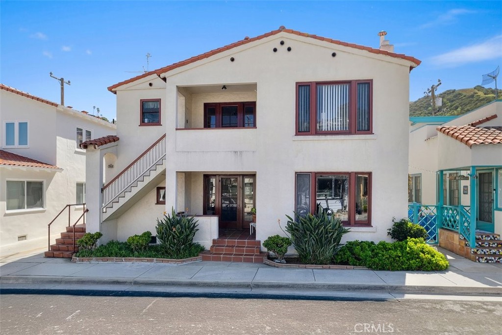 308 Catalina Avenue