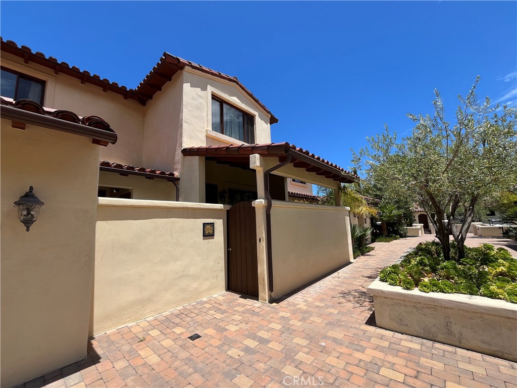 344 Triana Lane 102