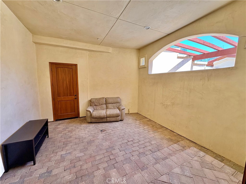 344 Triana Lane 102
