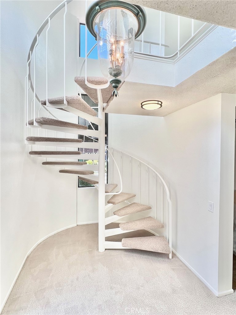 35 Cabrillo Drive