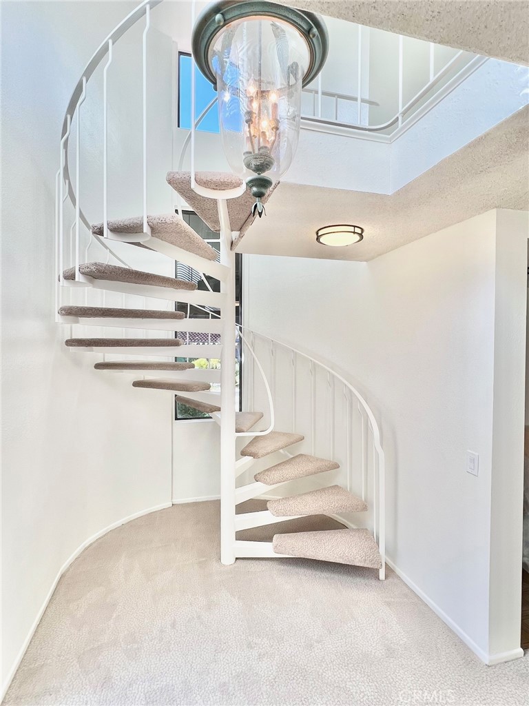 35 Cabrillo Drive