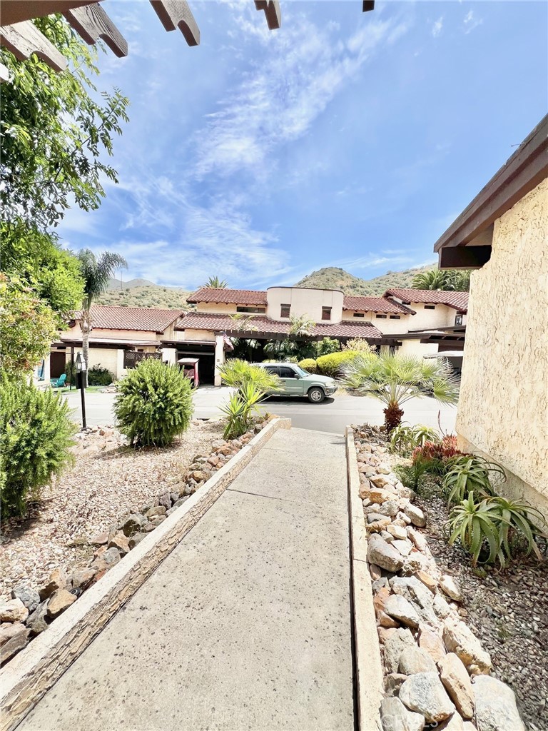 35 Cabrillo Drive