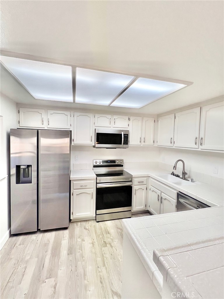 35 Cabrillo Drive