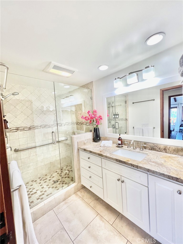 12 Camino De Flores 39