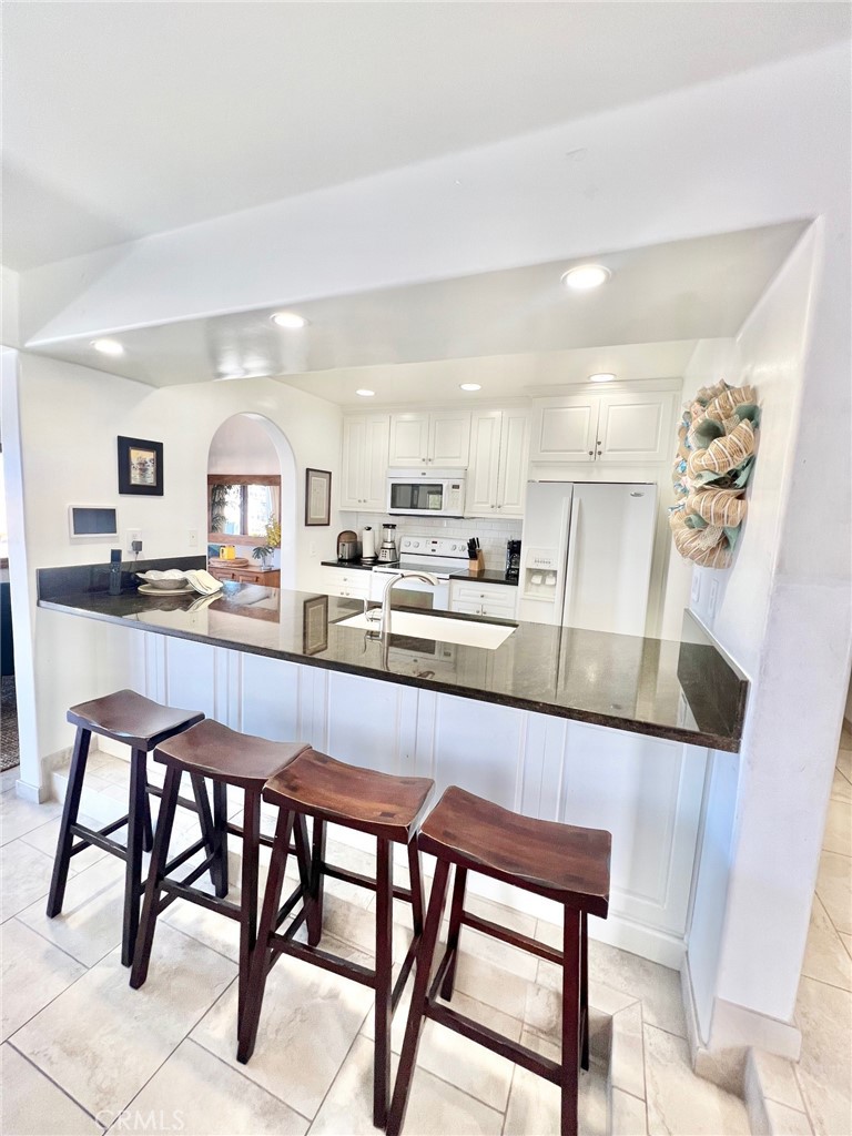 12 Camino De Flores 39