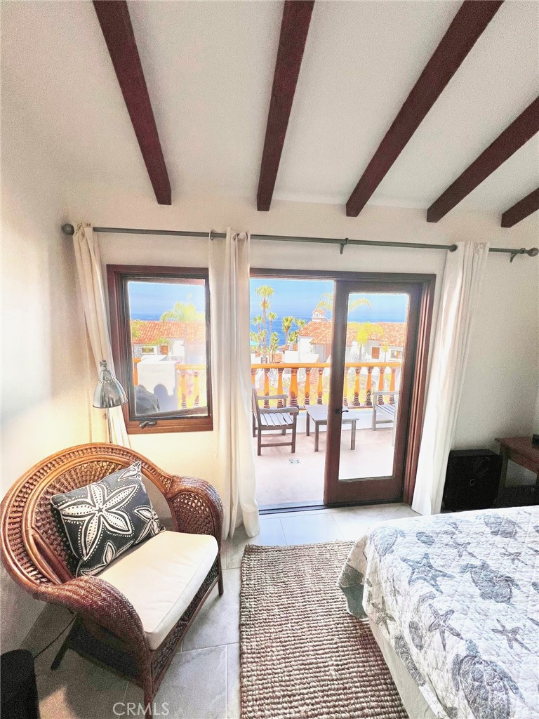 12 Camino De Flores 39