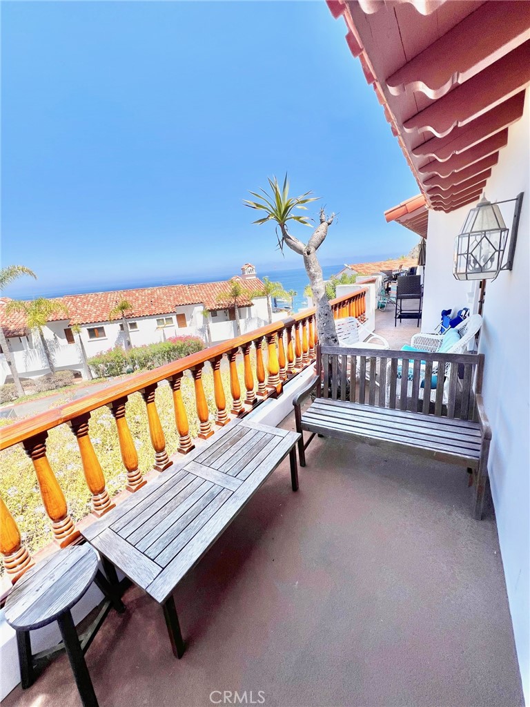 12 Camino De Flores 39