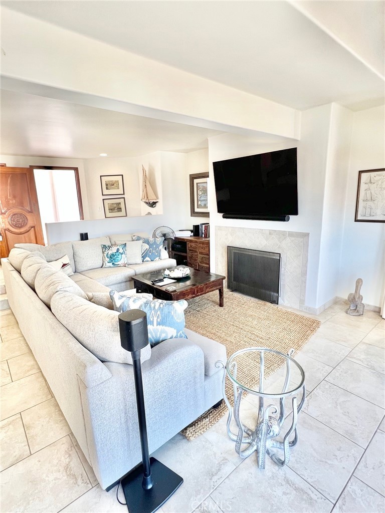 12 Camino De Flores 39