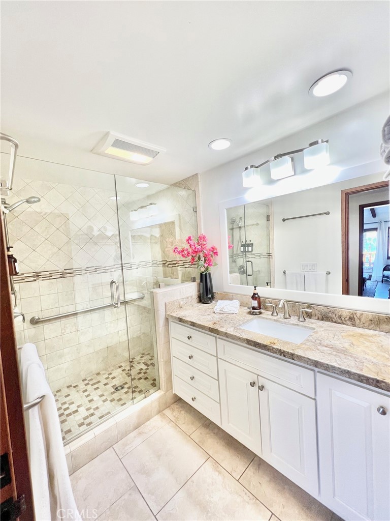 12 Camino De Flores 39