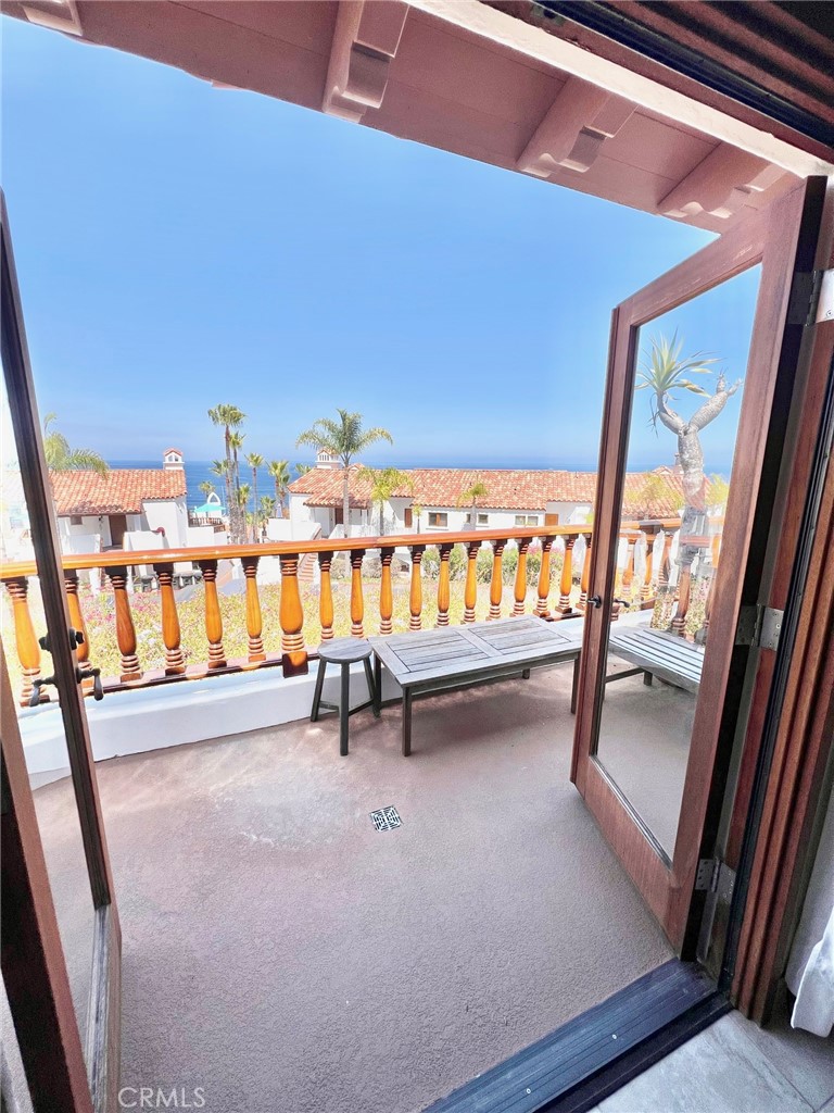 12 Camino De Flores 39