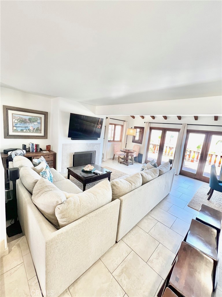 12 Camino De Flores 39