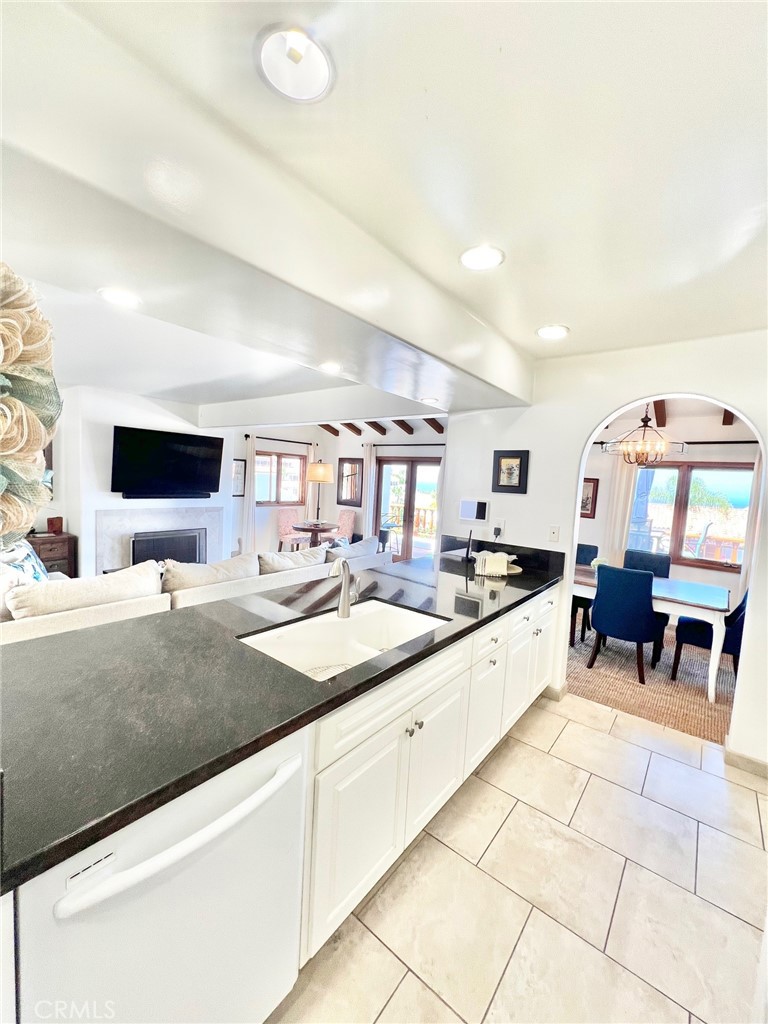 12 Camino De Flores 39