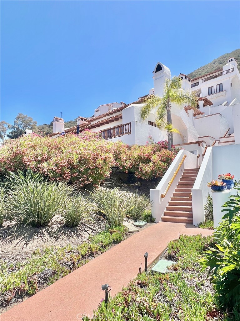 12 Camino De Flores 39