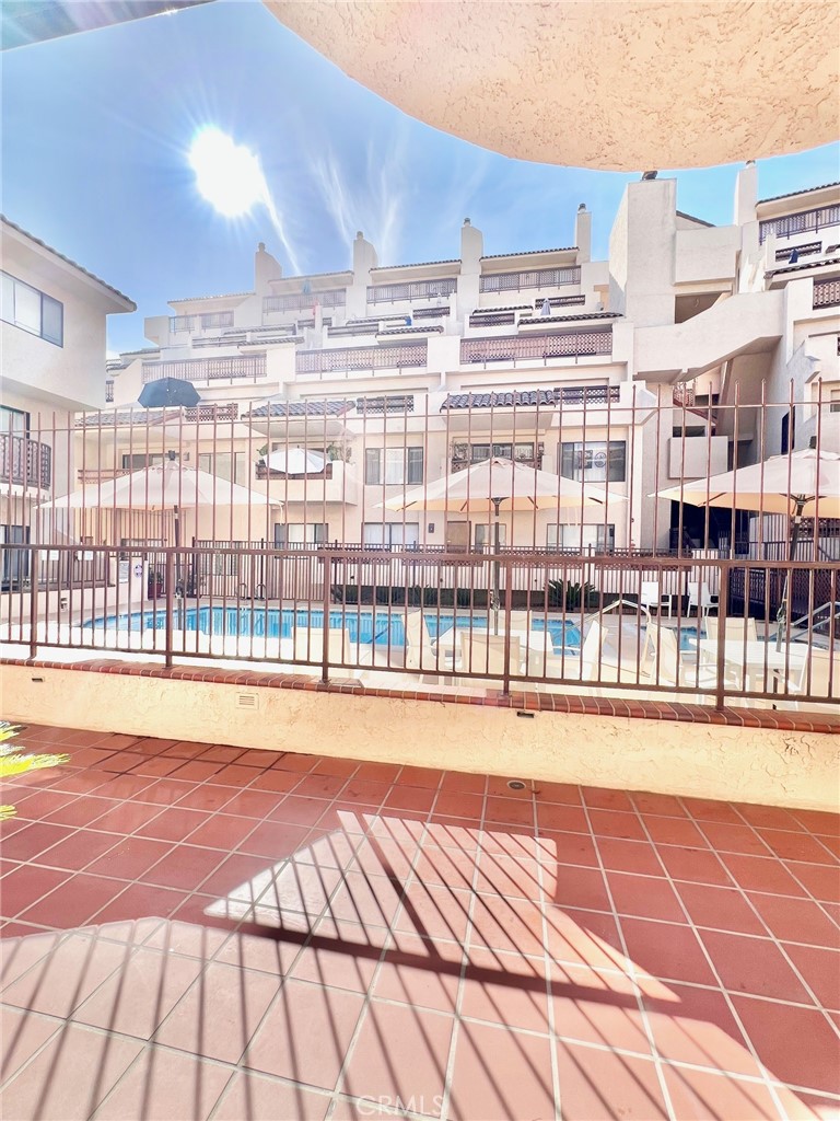 340 Clemente 10