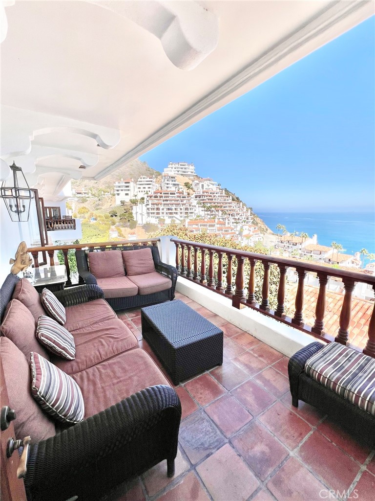 19 Camino De Flores Avalon Ca Us 90704 Sb26223349