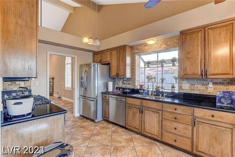 3024 Red Bay Way