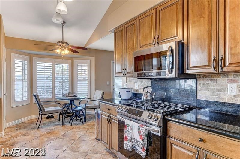 3024 Red Bay Way