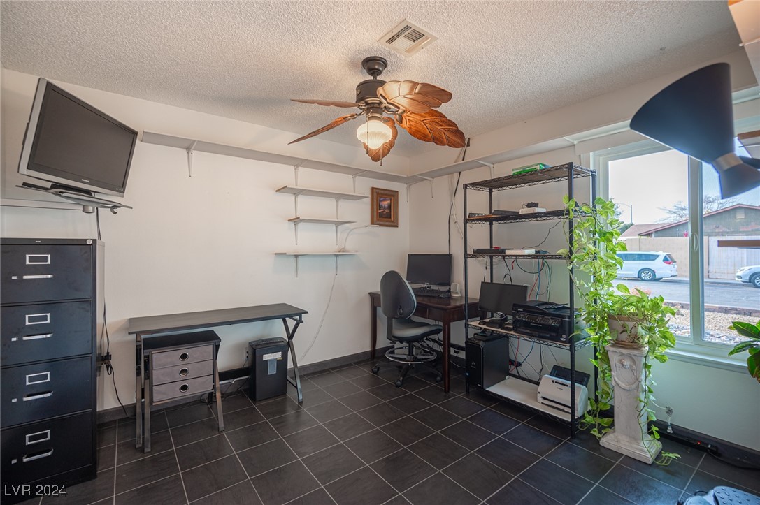 4250 Carolyn Drive