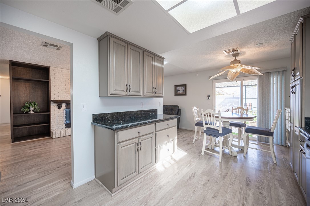 4250 Carolyn Drive