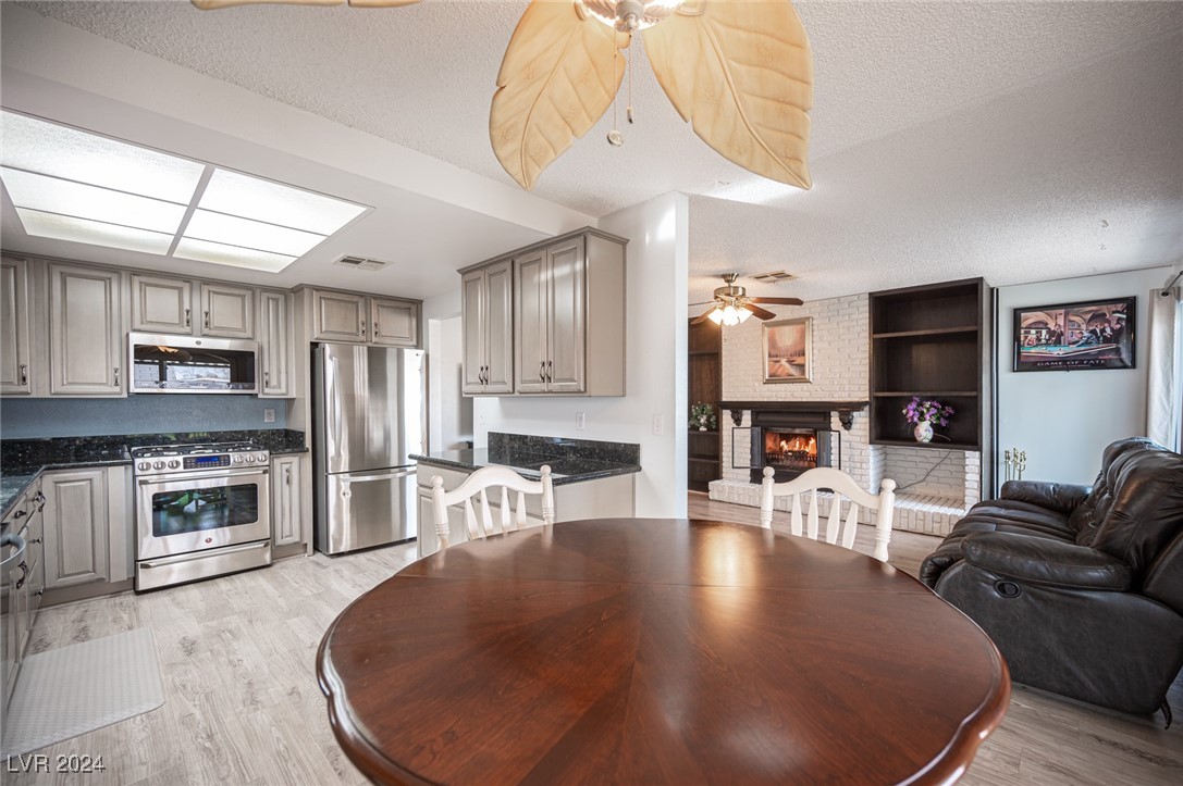 4250 Carolyn Drive