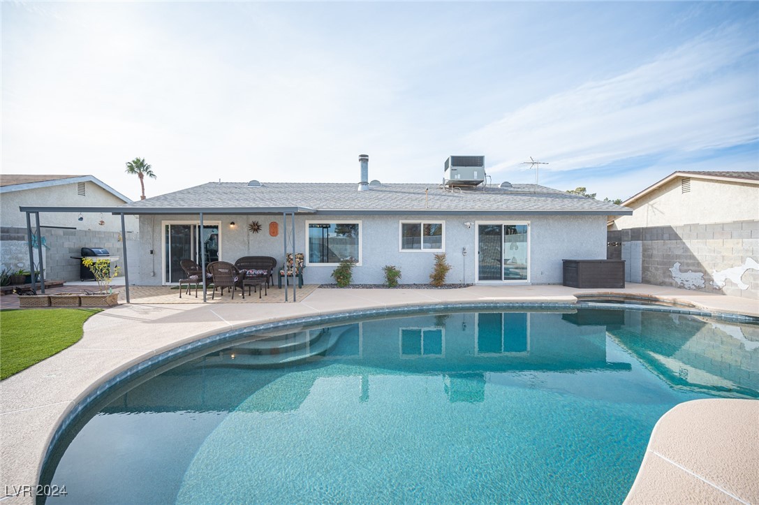 4250 Carolyn Drive