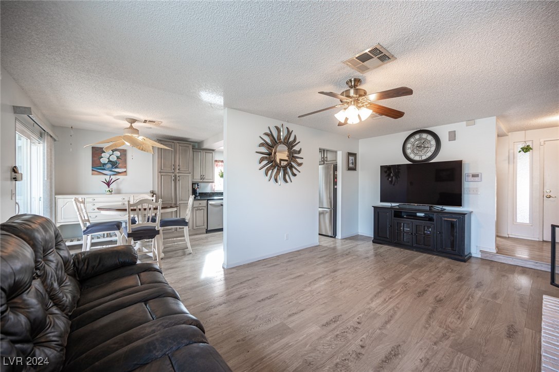 4250 Carolyn Drive