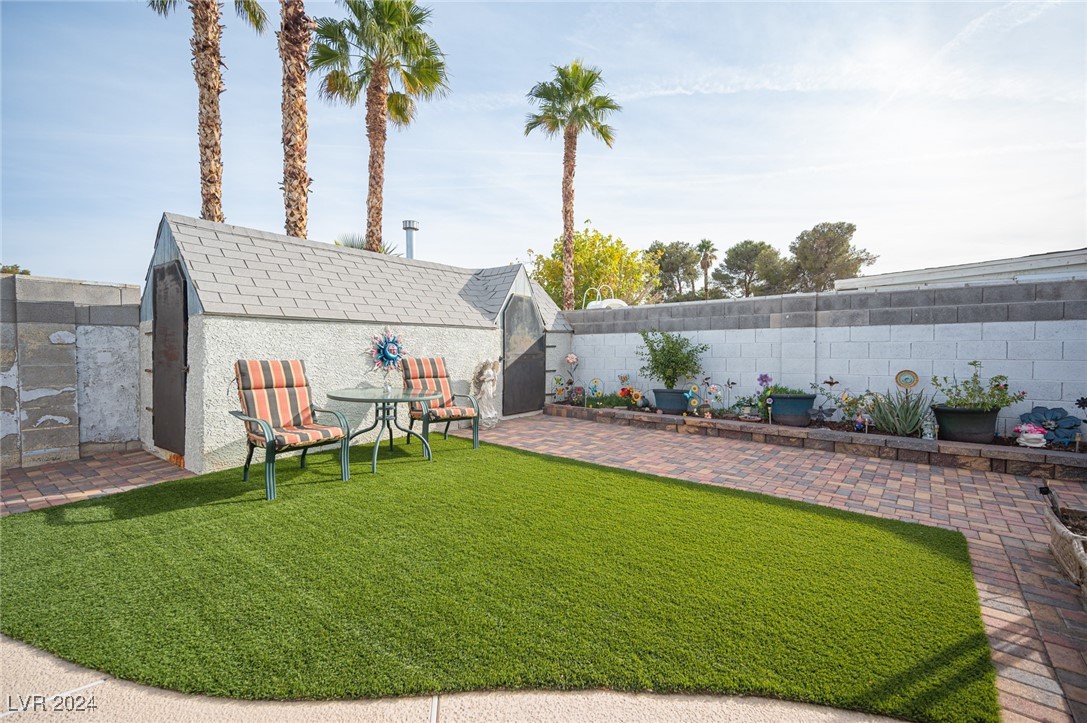 4250 Carolyn Drive