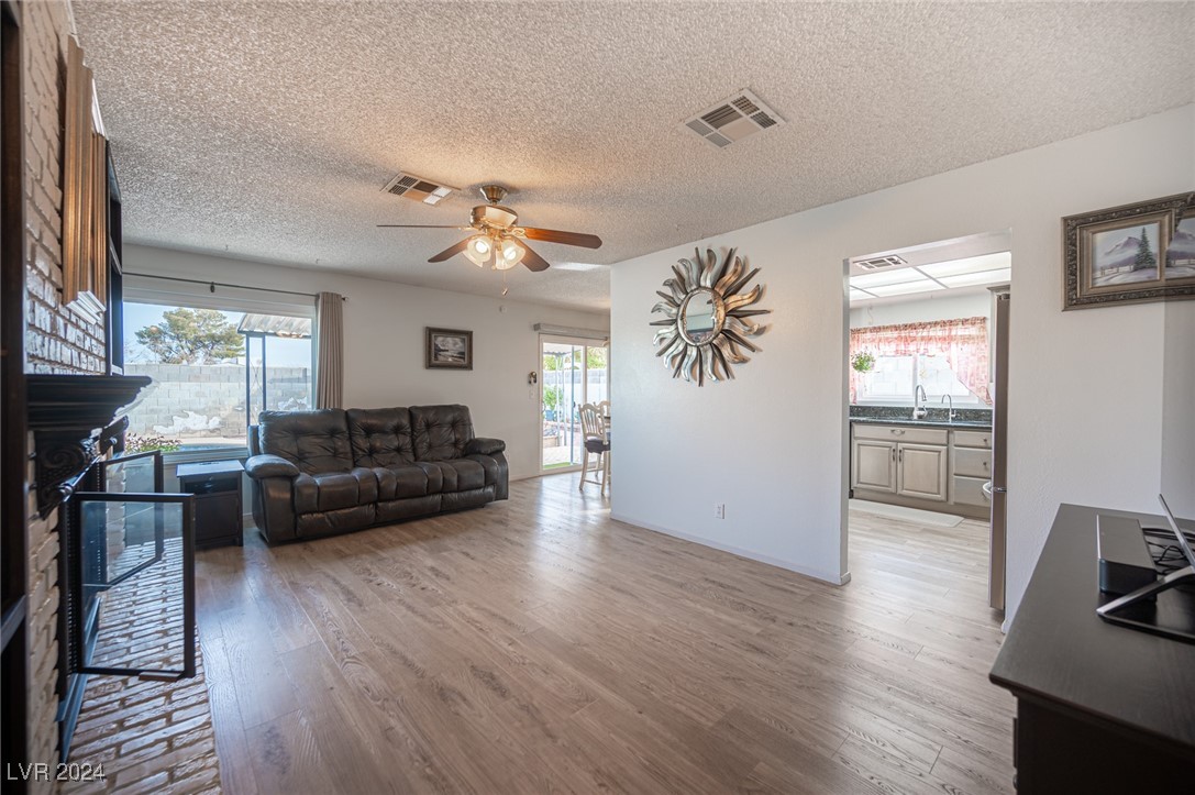 4250 Carolyn Drive
