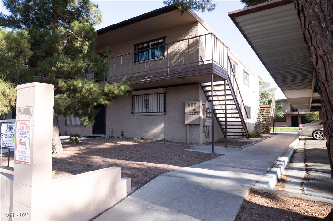 605 South Royal Crest Circle 8
