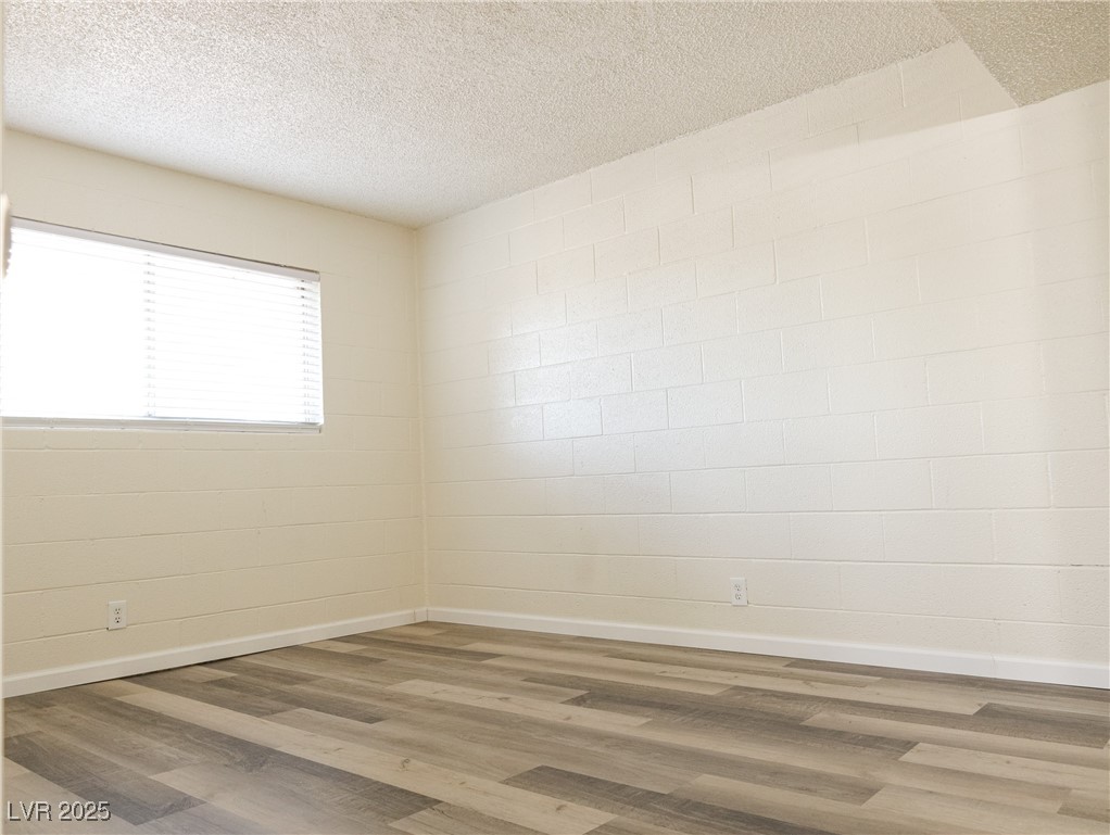 605 South Royal Crest Circle 8