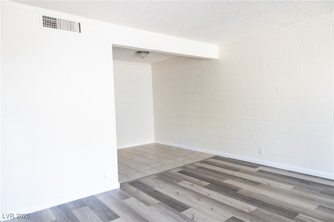 605 South Royal Crest Circle 8