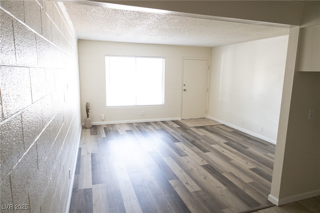 605 South Royal Crest Circle 8