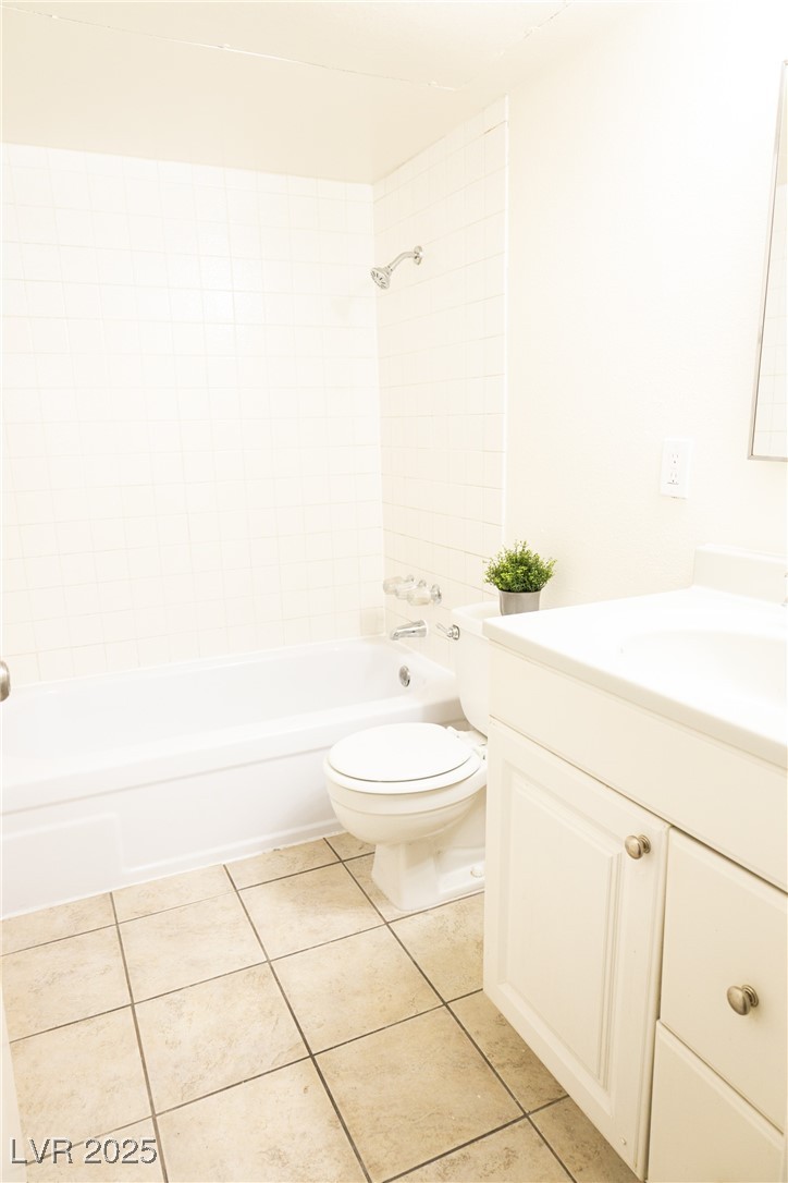 605 South Royal Crest Circle 8
