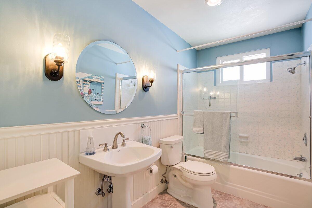 334 Consuelo Drive, A & B