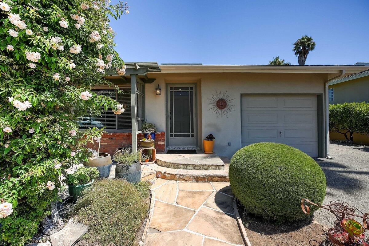 334 Consuelo Drive, A & B