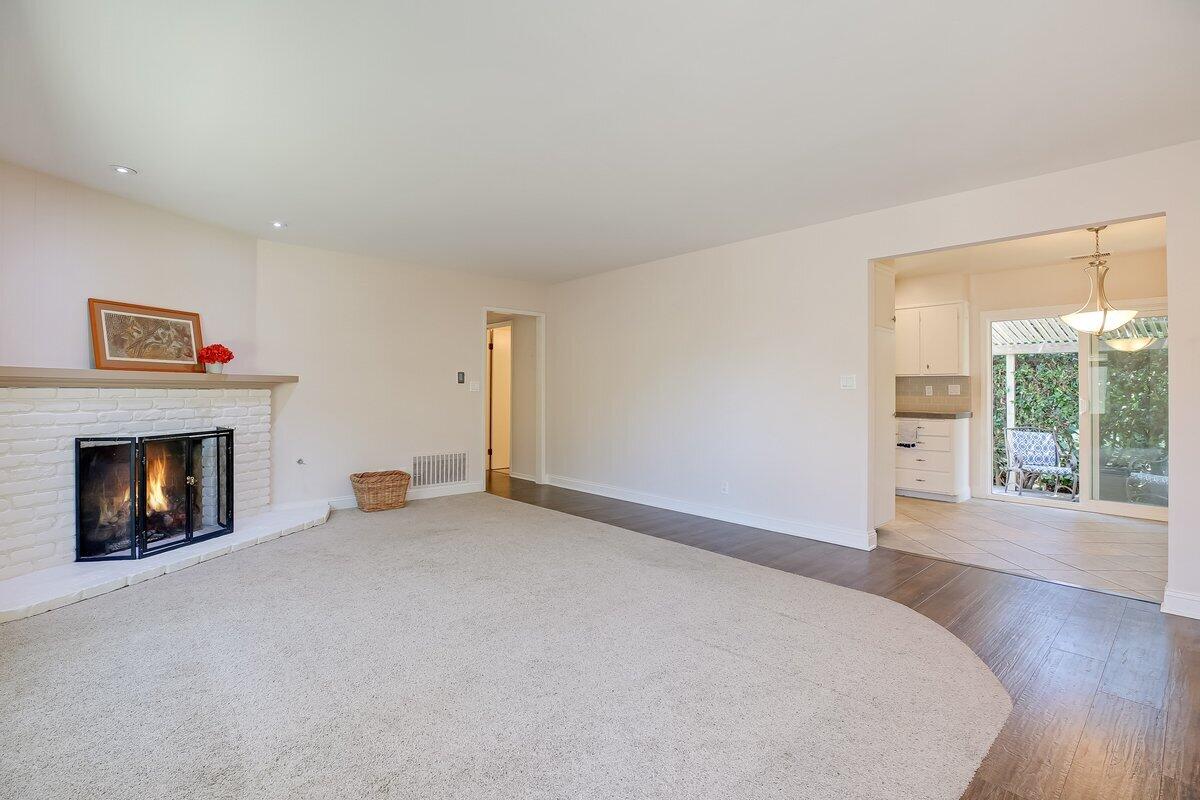 334 Consuelo Drive, A & B