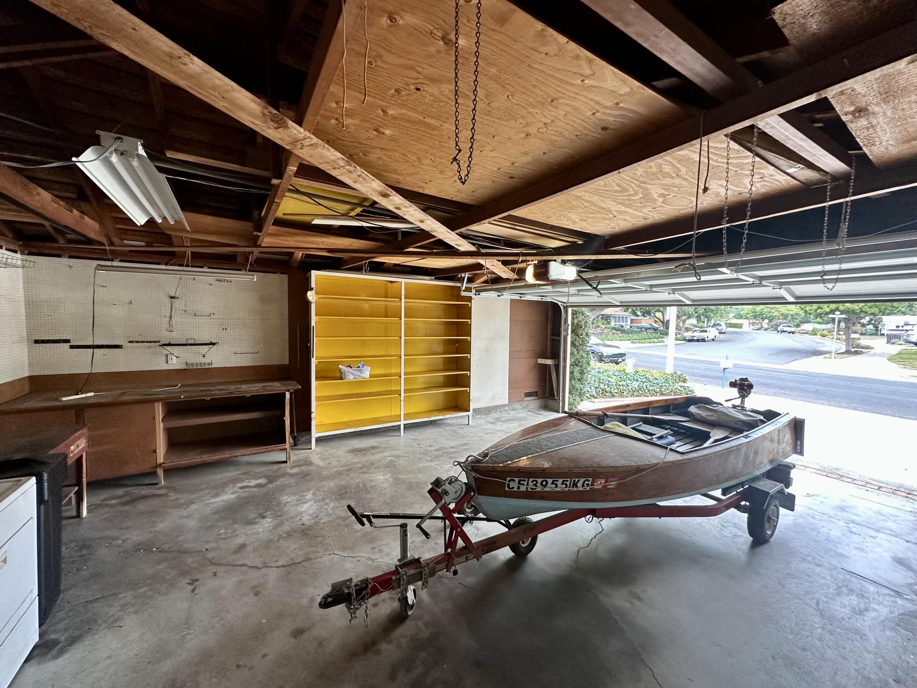 6279 Avenida Gorrion
