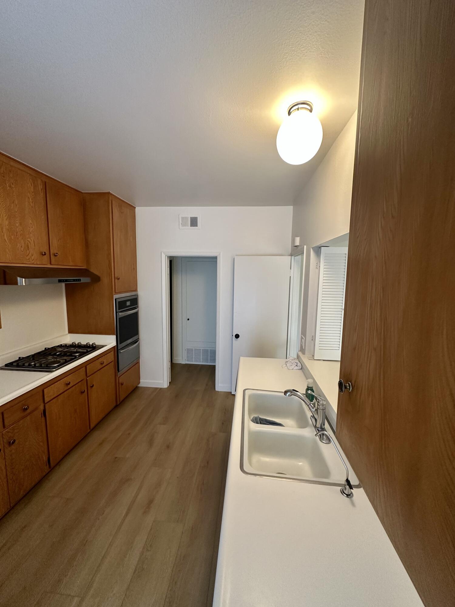 6279 Avenida Gorrion