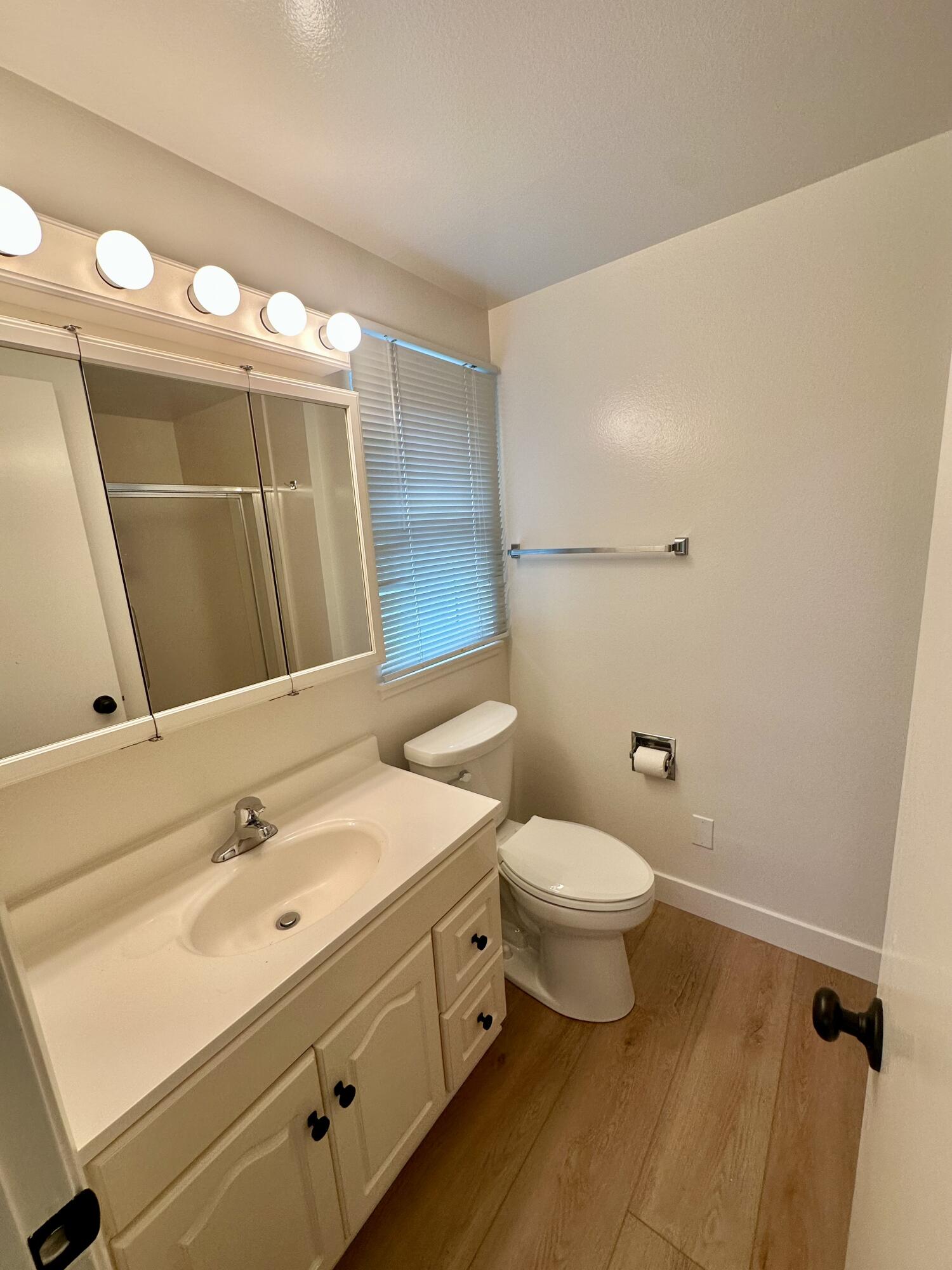 6279 Avenida Gorrion