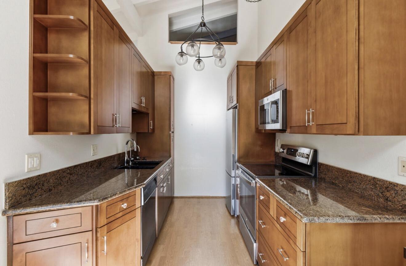 180 Kingston Avenue Apt C
