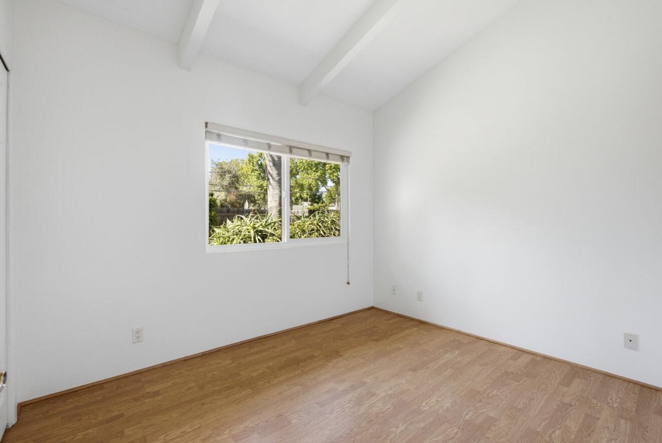180 Kingston Avenue Apt C