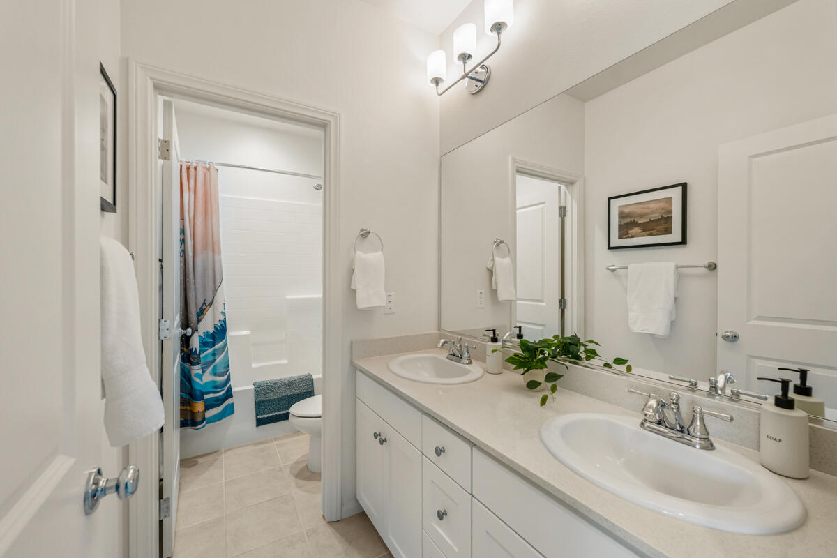 6578 Pipeline Place