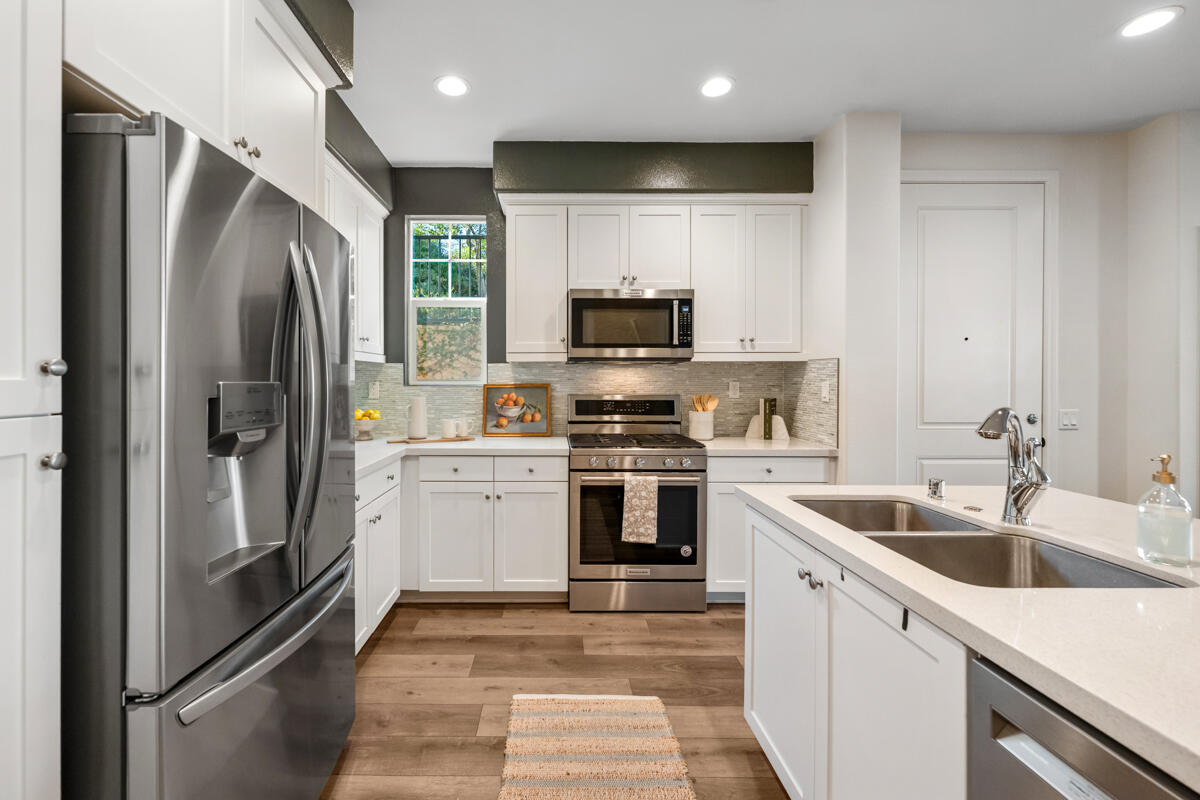 6578 Pipeline Place