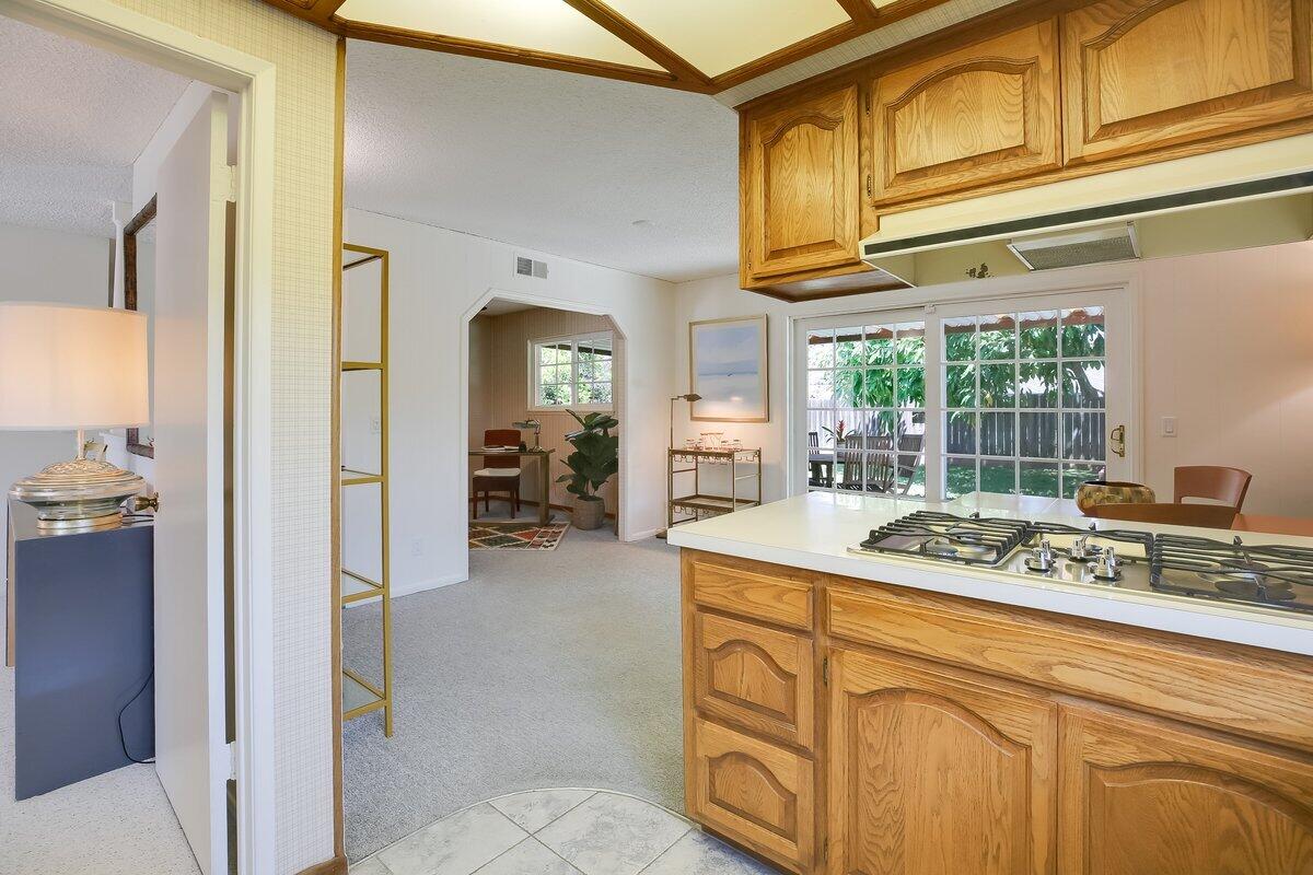 86 Deerhurst Drive